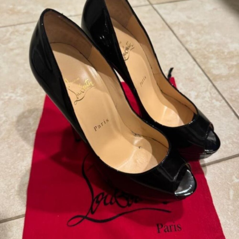 Christian Louboutin Black Patent Peep Toe Pumps 38.5 | 6” Heel Red Sole - Picture 9 of 9